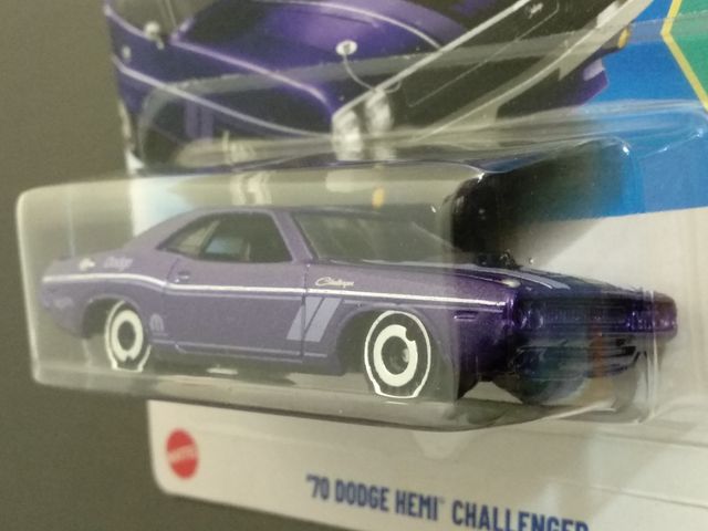Hot Wheels '70 Dodge Hemi Challenger