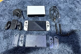 Nintendo Switch OLED Blanca y Negra