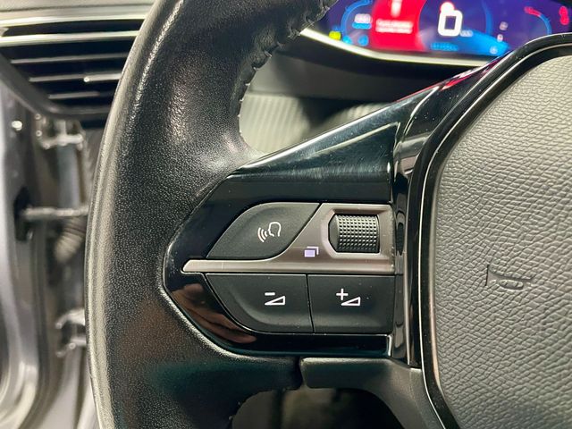 Peugeot 2008 Allure BlueHDI 100 S&S BVM6