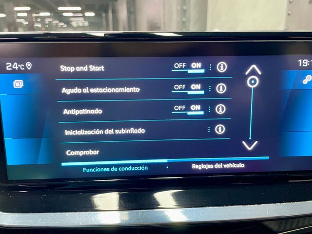 Peugeot 2008 Allure BlueHDI 100 S&S BVM6