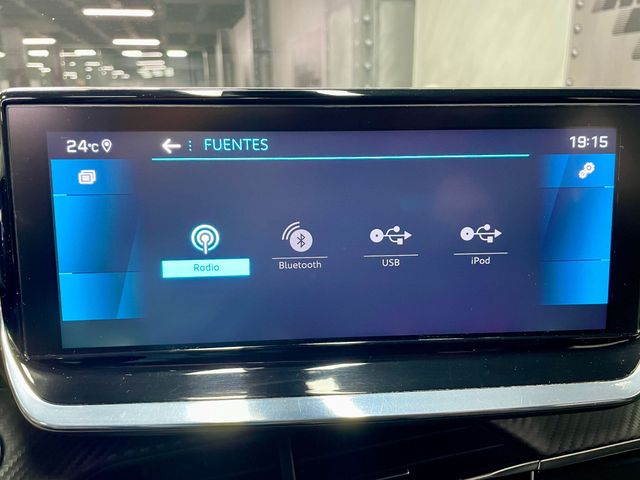 Peugeot 2008 Allure BlueHDI 100 S&S BVM6