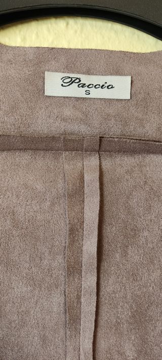 Cazadora de ante beige con flecos
