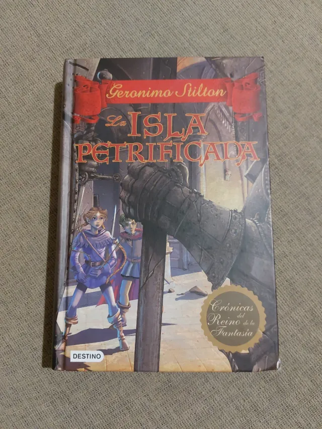 La isla petrificada: Crónicas del Reino de la F...