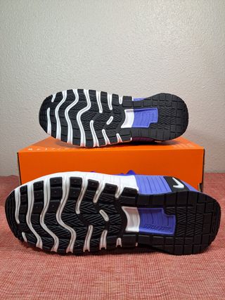 NIKE METCON 6 T42.5