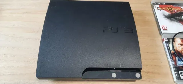 Consola PS3 + 9 Juegos + 4 Mandos