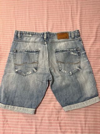 Bermudas vaqueras