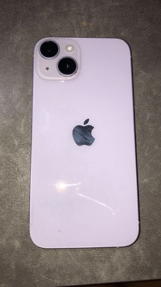 iPhone 14 lila apenas un año de uso!! 