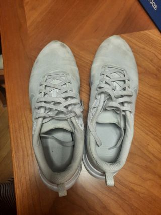 Zapatillas Nike blancas