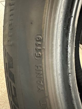 235/55 R19 - 2 Neumáticos Kumho Crugen KL33
