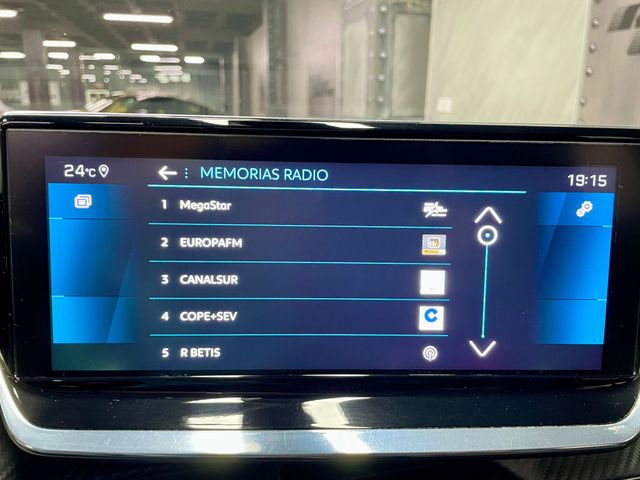 Peugeot 2008 Allure BlueHDI 100 S&S BVM6