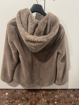 Abrigo pelo Mango Talla XS