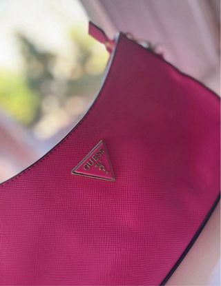 Bolso Guess Rosa Fucsia