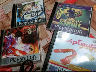 Consola PlayStation 1 con 4 juegos
