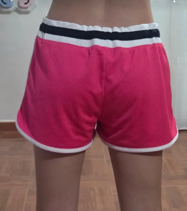 Pantalón corto deportivo Nike rosa