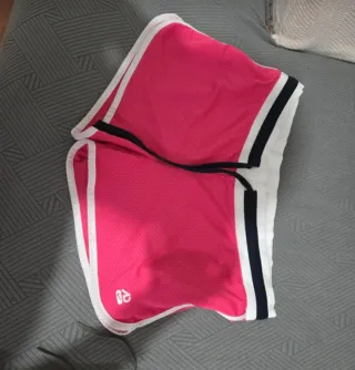 Pantalón corto deportivo Nike rosa