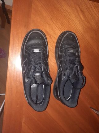 Nike Air Force 1 Negras Talla 39