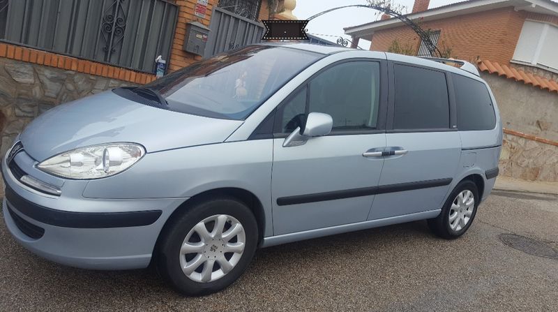 Peugeot 807 - foto 1