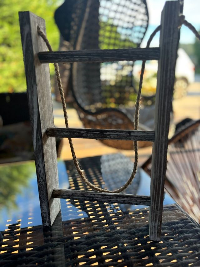 Escalera decorativa,rústica colgante nueva 40x24cm