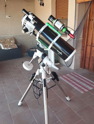 Telescopio Skywatcher 150/750 EQ5 Pro Goto