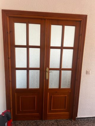 Puertas de madera con cristal