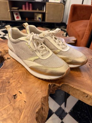 Zapatillas Michael Kors Mujer Beige y Dorado