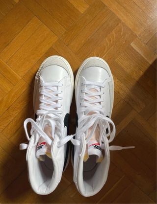 Nike Blazer Mid '77 Blancas y Negras,M