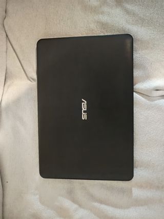 Portátil Asus Core i3 super Rápido y como nuevo 