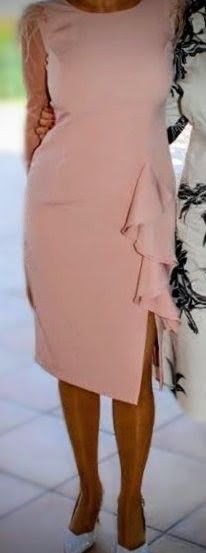 Vestido rosa fiesta con volantes