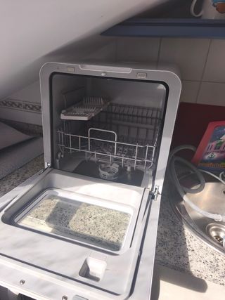 Lavavajillas compacto portátil 