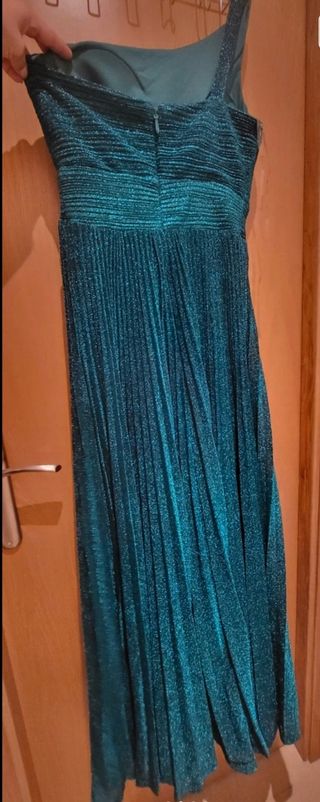 Vestido fiesta verde brillante un hombro