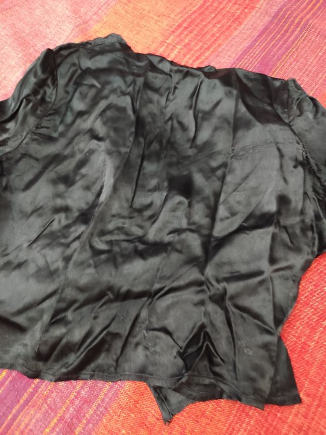 Blusa Baturra Negra con Encaje