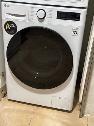 Lavadora LG 13kg Vapor A-20% Seminueva