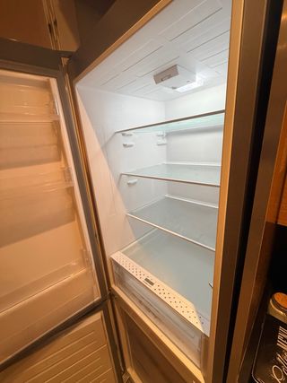 Nevera Perla combi plateada
184x54x61