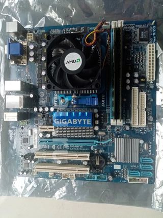 Placa Base Gigabyte AM3 + AMD Athlon II X2 250