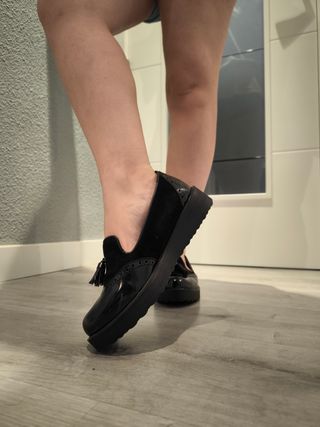 Mocasines piel, charol y antelina negros