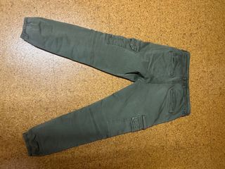 Pantalón cargo Pull&Bear hombre verde