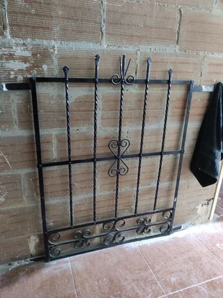 Reja de forja para ventana