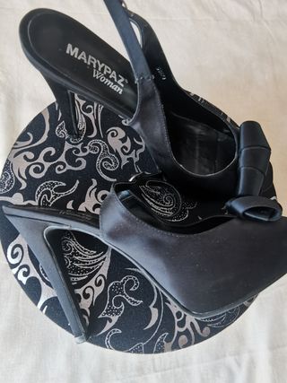 Zapatos de fiesta MARYPAZ negros