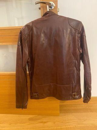 Cazadora de piel moto urbana