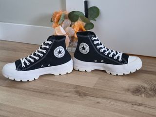Converse con plataforma talla 40 color negro
