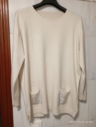Jersey beige con bolsillos brillantes