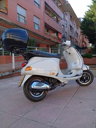 Vespa 49 cc primavera et2 

