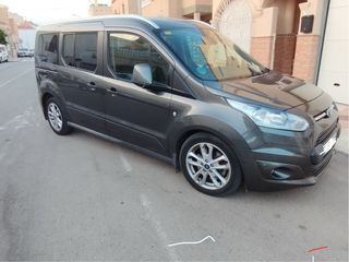 Ford Grand Tourneo Connec 2016