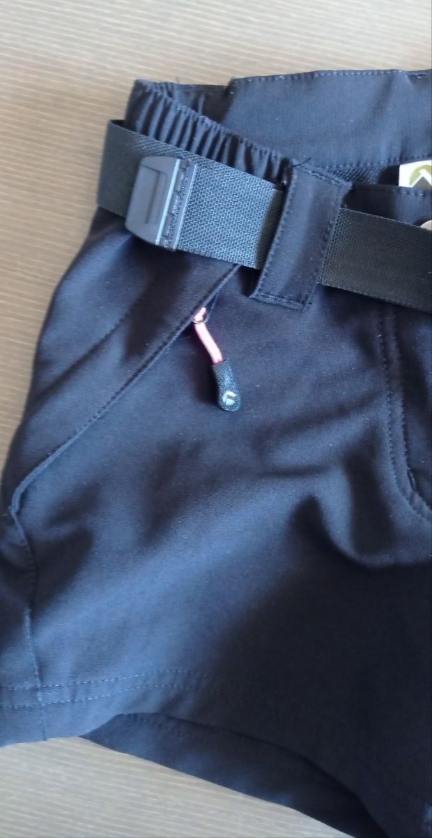 Pantalón corto niña Neak Peak