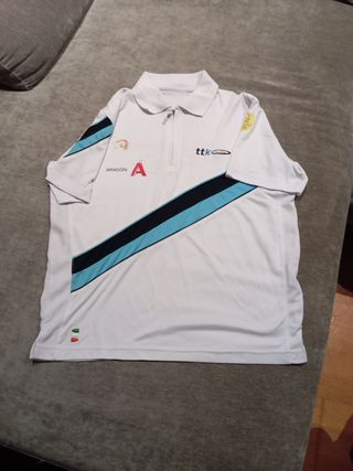 Camiseta pádel T.14/164cm aprox. Impecable sin uso