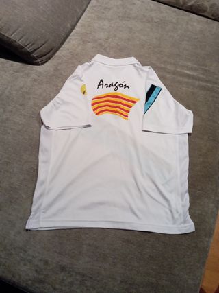 Camiseta pádel T.14/164cm aprox. Impecable sin uso