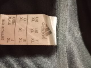 Chaqueta Bayern Múnich Adidas Negra Roja