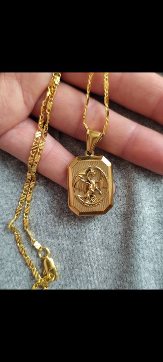 Collar y colgante dragón de oro 18 k.liminado