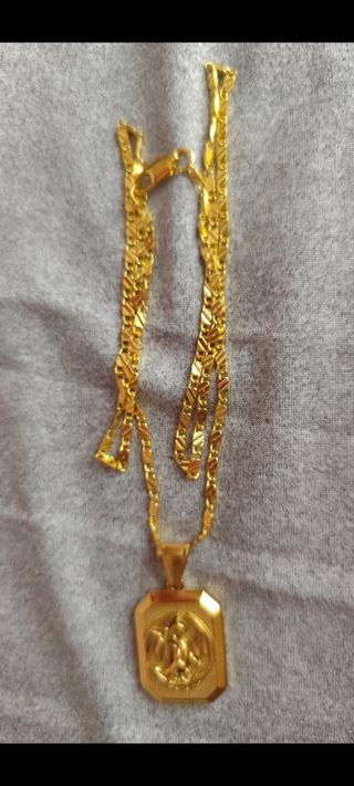 Collar y colgante dragón de oro 18 k.liminado