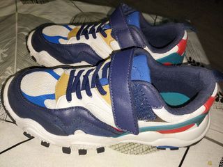 Zapatillas Zara Azul y Blanco